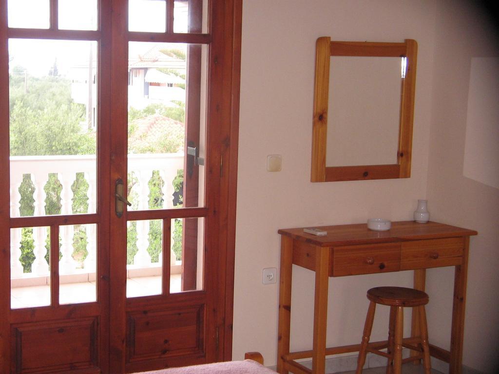 Dimaras Apartments Vasilikos  Bilik gambar